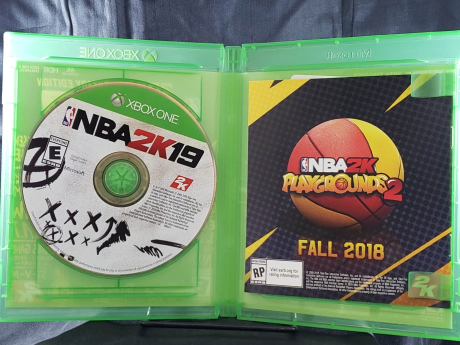 NBA 2K19 20th Anniversary Edition Inside